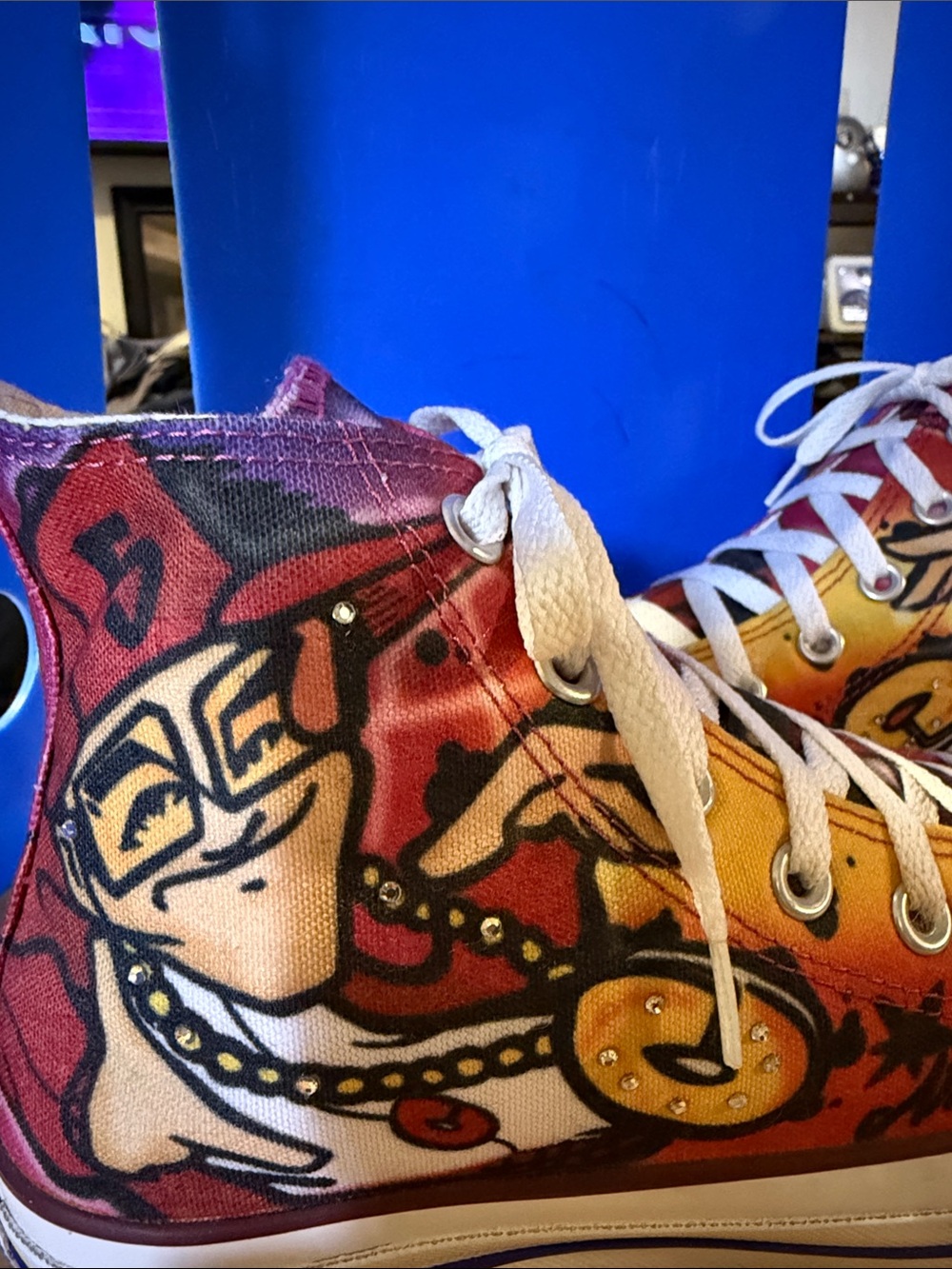 Rare-Converse All Star Chuck Big Doves Graffiti Artist Charlie Doves M-6. W-8